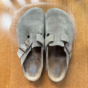 Birkenstock Boston Clogs - Taupe